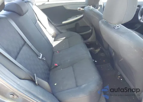 2010 Toyota Corolla S z USA, uszkodzony, nr VIN 2T1BU4EE7AC262792